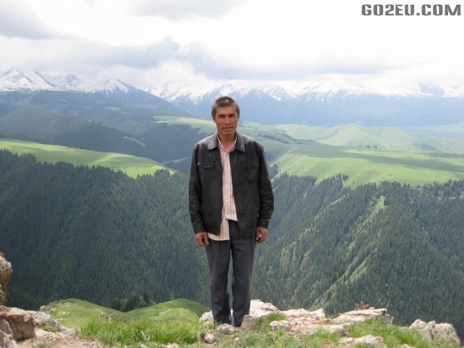 四位退休<em>姐妹</em>十四天新疆伊犁河谷<em>看</em>花之旅园满