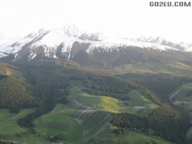 四位退休<em>姐妹</em>十四天新疆伊犁河谷<em>看</em>花之旅园满