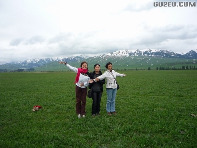 四位退休<em>姐妹</em>十四天新疆伊犁河谷<em>看</em>花之旅园满