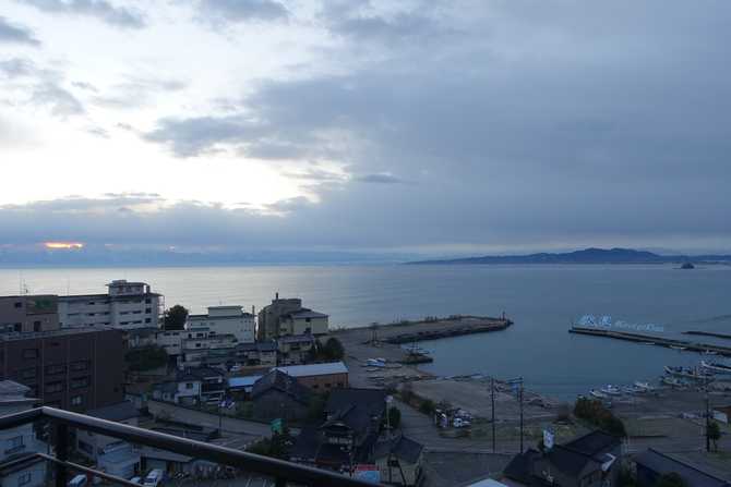 小林克游日本 海之胜景与山之秘境 富山岐阜亲子短打 富山 冰见 五箇山 白川乡 高山