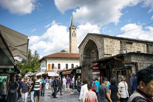 萨拉热窝钟楼景点观光攻略_萨拉热窝钟楼地址