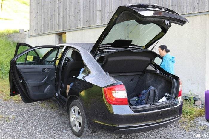 一家人奥地利德国瑞士9天自驾自由行