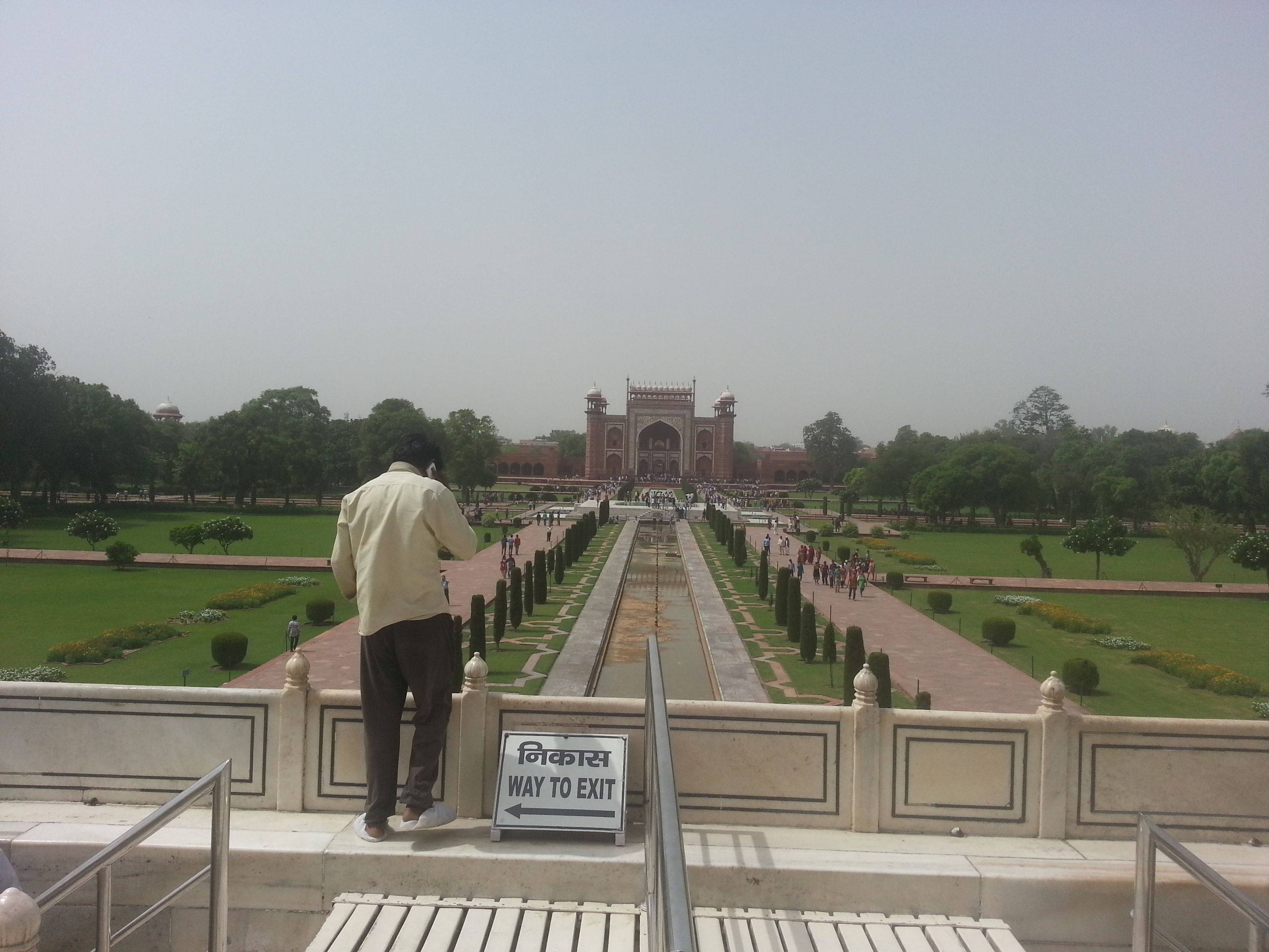 穷游之王:我还年轻,我渴望上路 (撒野越柬泰印