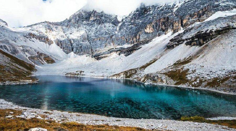 我想去稻城亚丁和色达玩几天,有一起的小伙伴