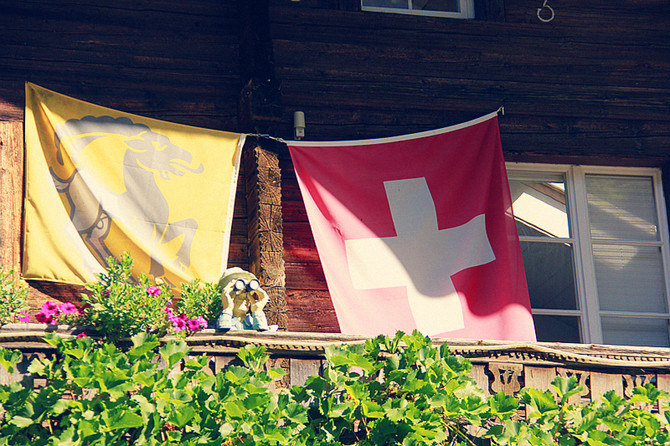 interlaken高性价比住宿推荐及少女峰团票详解