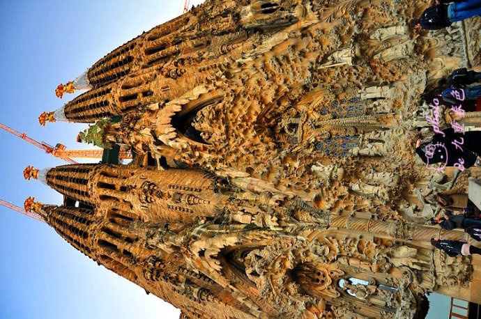 巴塞罗那姜公馆的首页 - 穷游网,旅途永无穷尽