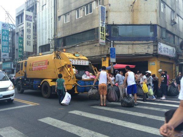 台湾,我可以一个人再去一次 - 香港\/澳门\/台湾