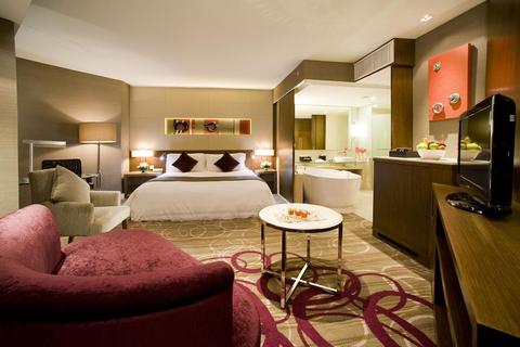 广州直飞曼谷6天往返含税机票(赠首晚五星酒店