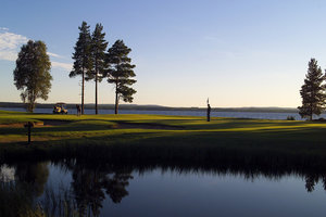 【探寻Ruska】芬兰沃卡蒂湖区夏秋季3日自助游 桑拿体验+森林徒步+哈士奇拉车 含火车票（赫尔辛基往返）