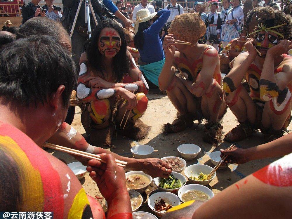 云南弥勒"祭火节",你应该是没有看过的!