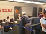 2015年8月10日 四川航空温哥华机场地勤人员 态度极其恶劣