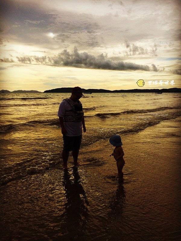 慢慢陪你看世界(宝宝15M+姥姥姥爷的大部队泰