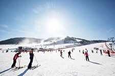 冬季韩国旅游要有滑雪才完美