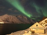 【当白色世界遇上绿光女神】---挪威瑞典芬兰爱沙尼亚(航拍、自驾、超棒极光小屋推荐、罗瓦涅米自驾狗拉雪橇推荐）(全文完）