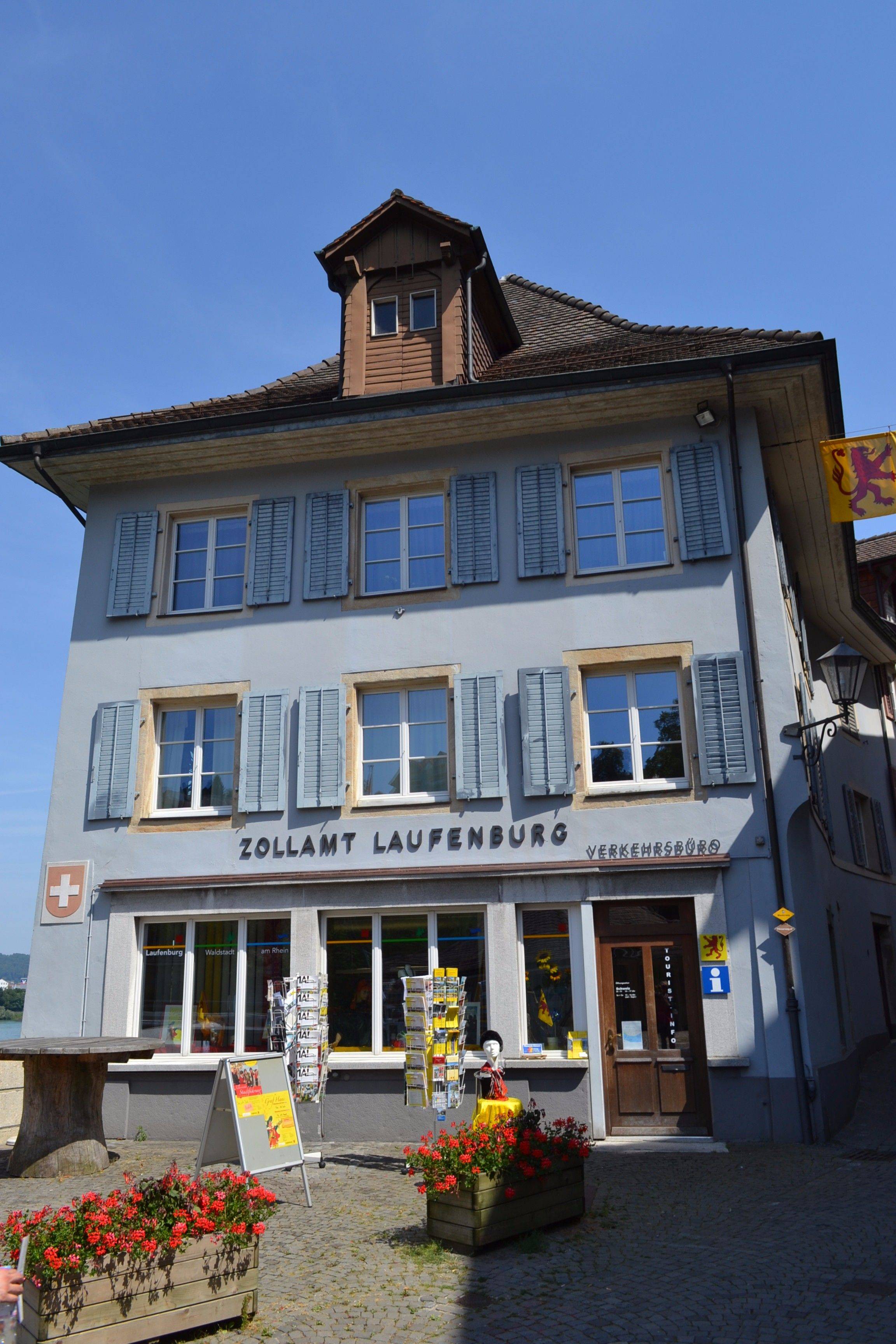 "天马行空看世界,走马观花逛瑞士"阿尔高州之劳芬堡laufenburg篇