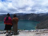 火山湖泊瀑布 - 我的厄瓜多尔记忆（之一）