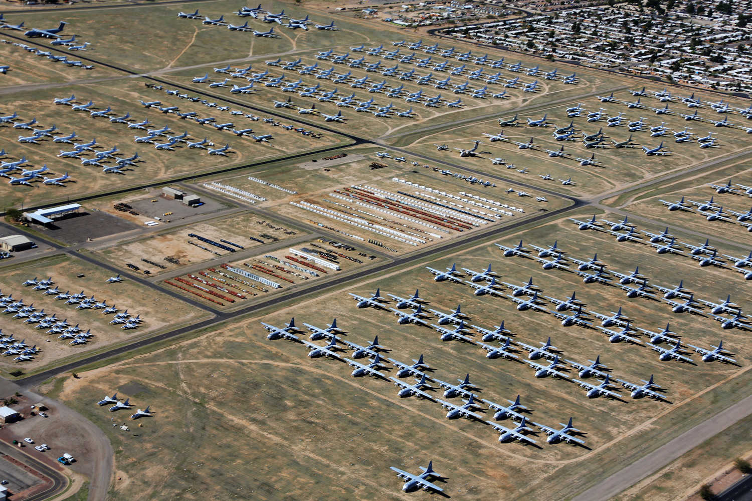 图森飞机坟场 Pima航空博物馆航拍记 拉斯维加斯内利斯afb红旗军演拍摄记 美国 论坛 穷游网