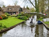 荷兰-比利时11日春游(阿姆斯特丹、羊角村、梵高森林公园、鹿特丹、比利时、布鲁日、布鲁塞尔)
