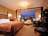 香港6月17日香格里拉大酒店豪华海景房超低价转让