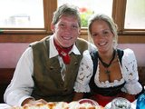 2011火车＋自驾三个“巴伐利亚姑娘”的德国农家乐！