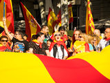 在高迪的房子，看爱国者游行【亲历加泰“独立”前后的西班牙，含TIPS+各种知识点+多哈彩蛋】（已更完）