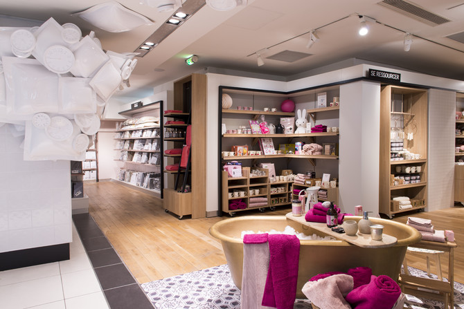 巴黎老佛爷百货的首页 -