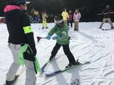 韩国冬季户外体验项目全解读（滑雪、看灯、摘草莓、玩雪兜、冰钓鱼、泡温泉）