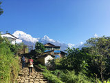国庆正假期两位少女奔向喜马拉雅，向尼泊尔雪山滑翔伞进发！