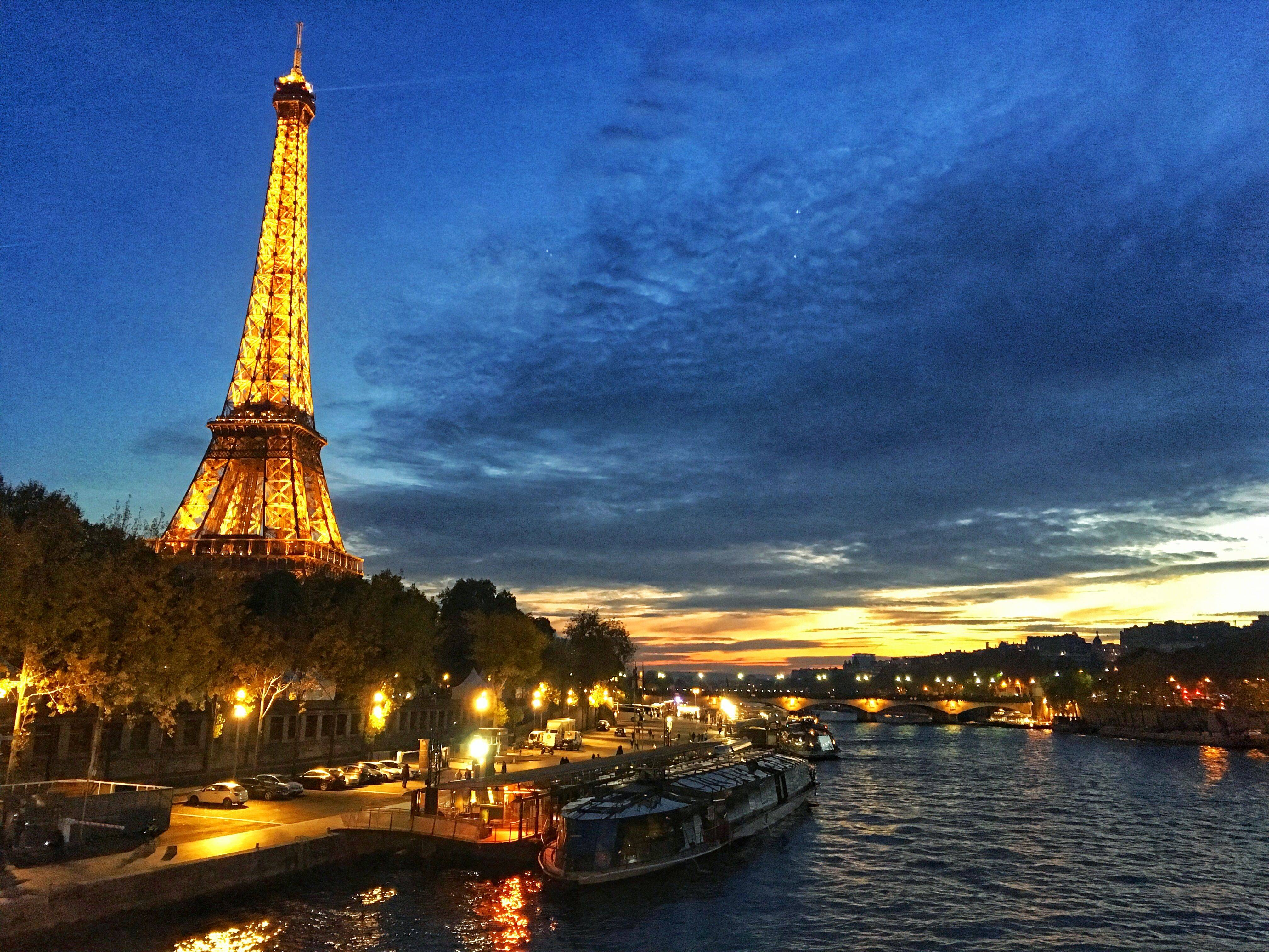 浪漫巴黎:埃菲尔铁塔最美拍照攻略