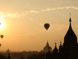 《烟云佛塔》－ 缅甸，蒲甘
