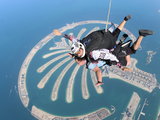 在迪拜棕榈岛跳伞，你看这一篇就够了，2020最新