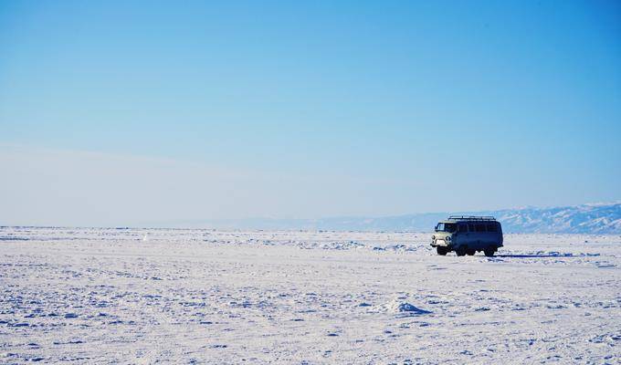 【贝加尔湖】冰雪世界中的光怪陆离（俄罗斯贝加尔湖/奥利洪岛/伊尔库茨克冬季6日5晚游）