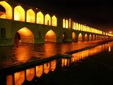 伊朗是一个斑斓多彩的波斯文明古国