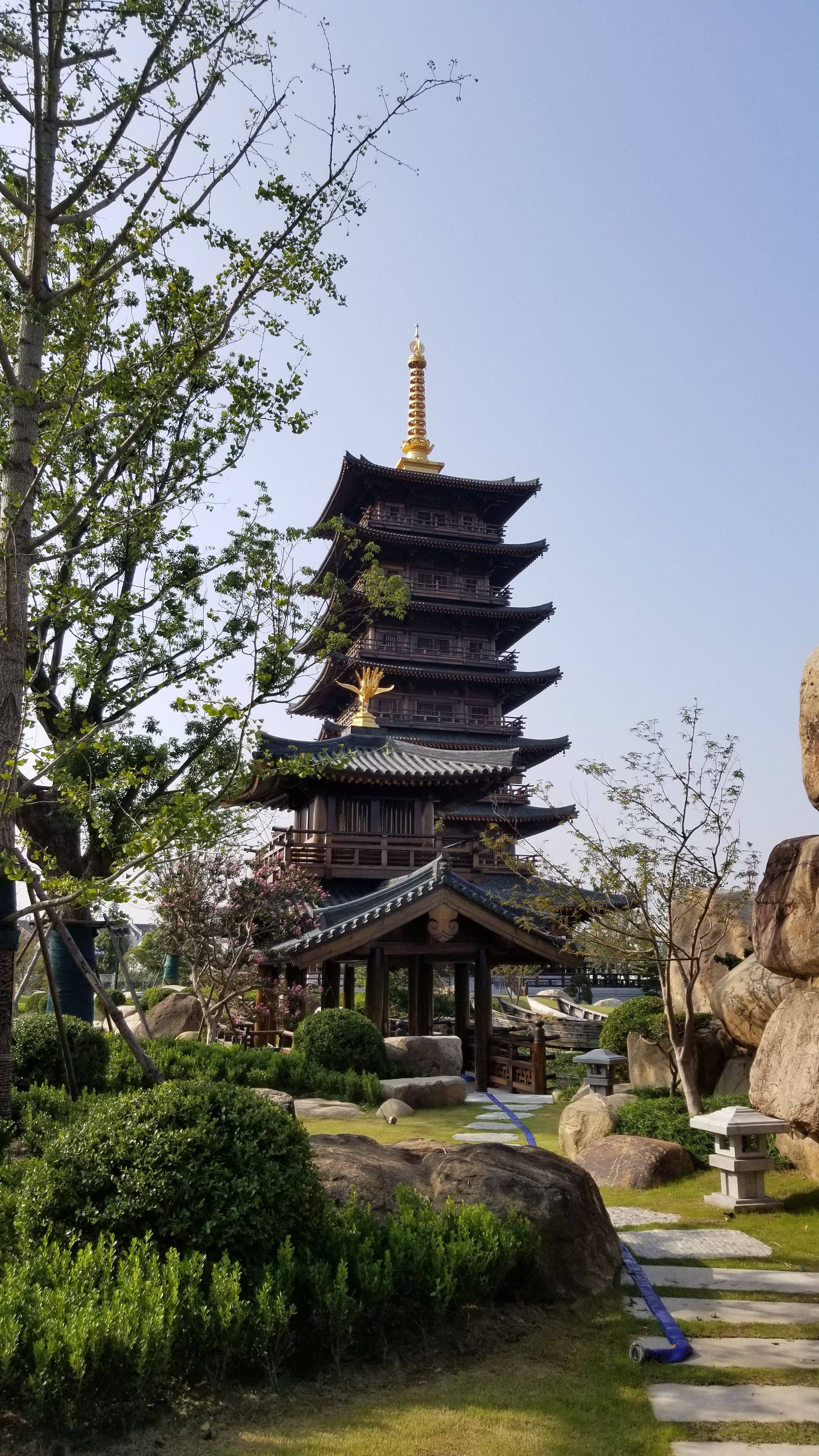 上海一座令人刮目相看的寺庙--宝山寺