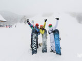 北海道喜乐乐滑雪 | 令人上瘾的单板滑雪菜鸟变身记