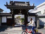 从Osaka Metro车站骑着自行车， 从心斋桥到天王寺的随心寺庙巡礼 Part１