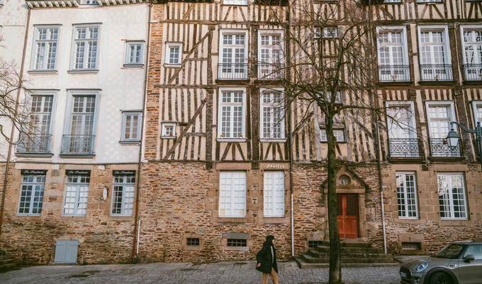 布列塔尼 - 古老和现代间，用艺术拥抱海洋