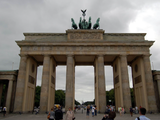 德国柏林旅游指南：探索这座城市的文化遗产和现代艺术