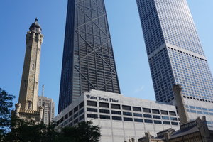Water Tower Place 购物中心购物攻略 Water Tower Place 购物中心地址 Water Tower Place 购物中心购物推荐 穷游网