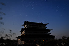 在佛教四大圣地之一蓝毗尼看寺庙