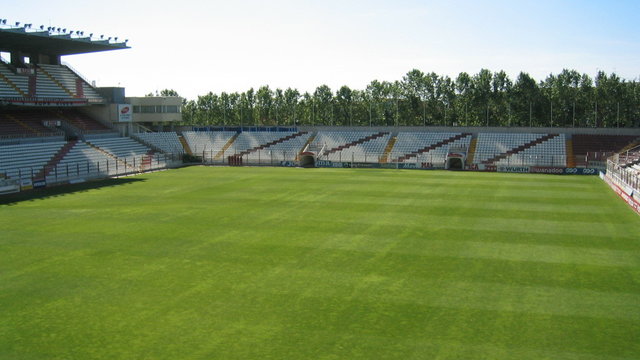 巴列卡诺球场运动户外攻略_巴列卡诺球场地址