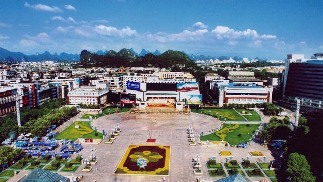 桂林市中心广场购物攻略 桂林市中心广场地址 桂林市中心广场购物推荐 穷游网移动版