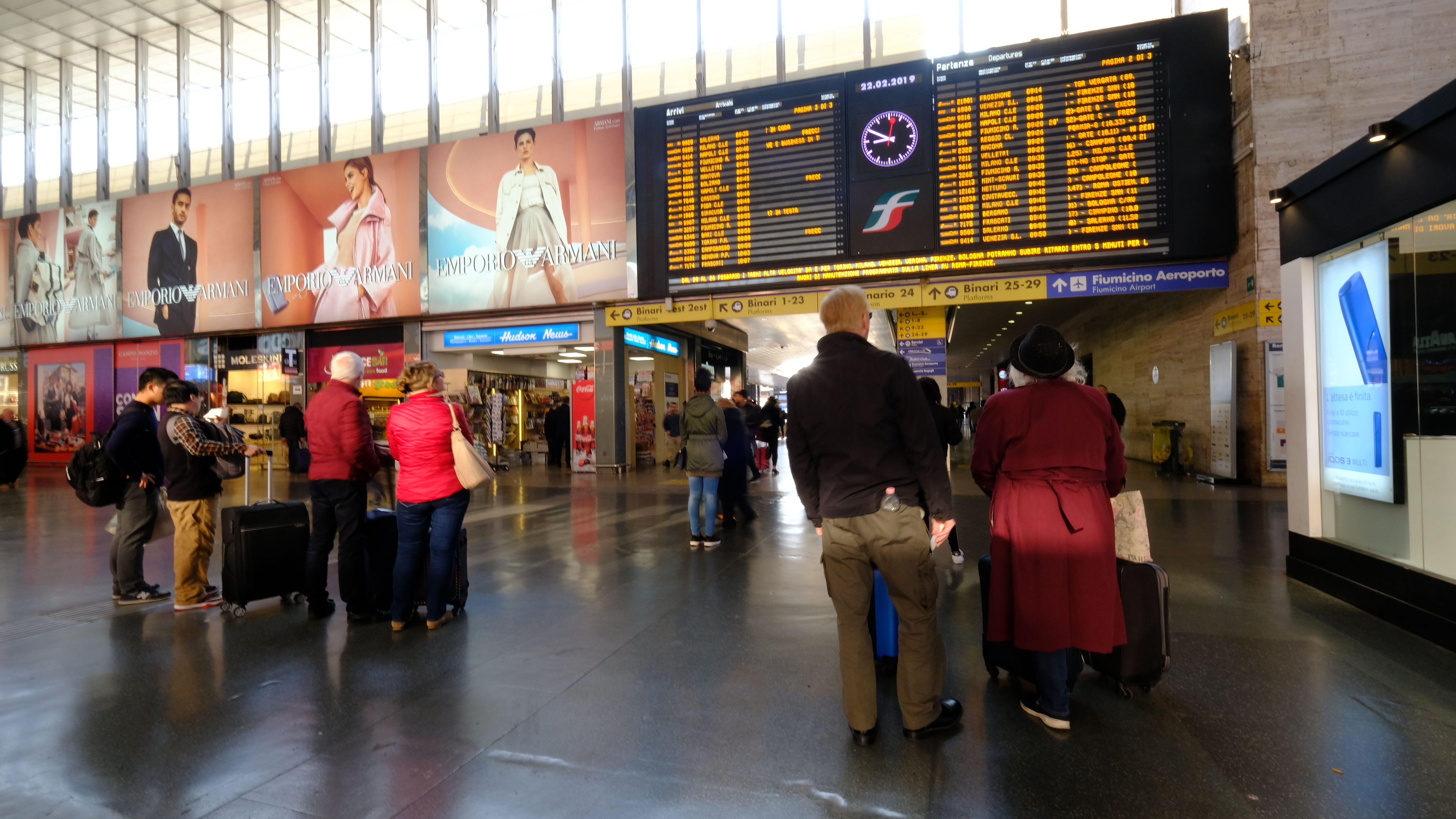 请教罗马机场到火车站再转火车去别处时间安排