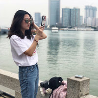 巴掌大的脸