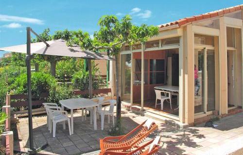 请问,滨海圣皮埃尔奥马哈海滩纪念馆每天几点