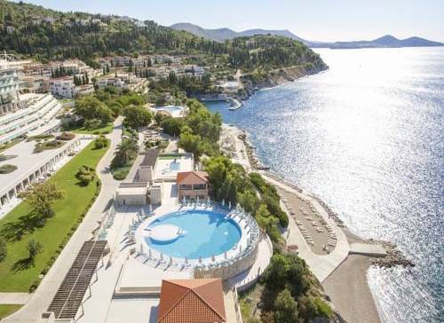 克罗地亚入境必须持多次申根签证吗?