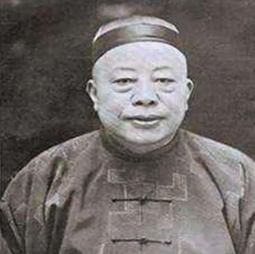 黄金荣